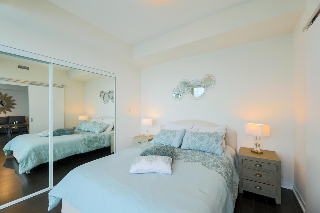 Skyline Elegance Condo Торонто Екстериор снимка