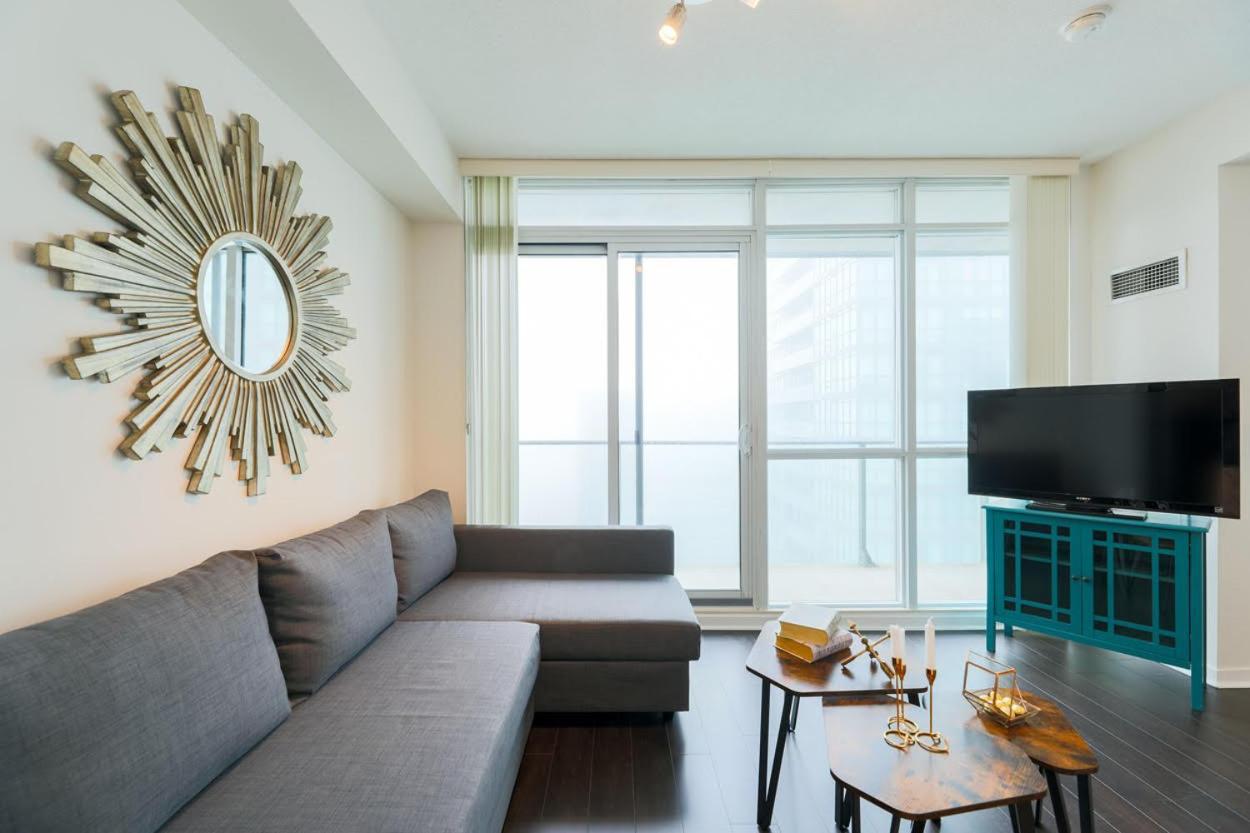 Skyline Elegance Condo Торонто Екстериор снимка